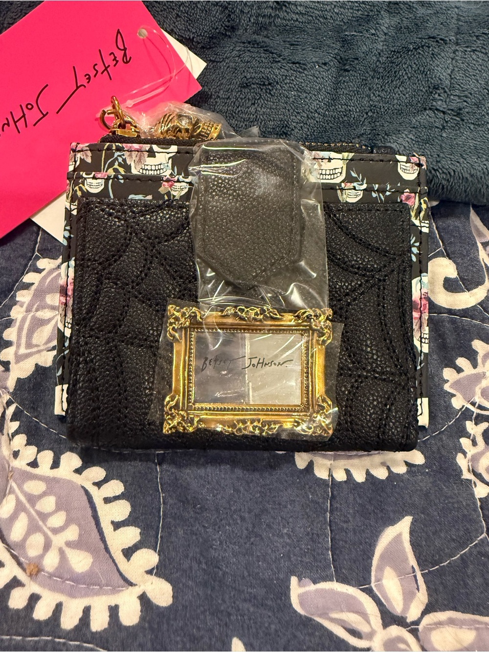 NWT Betsey Johnson Black Quilted Card Wallet with Floral Skull Trim